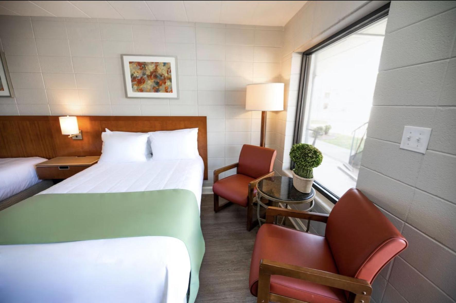 The Grand Regal Resort Elizabethtown Exterior photo